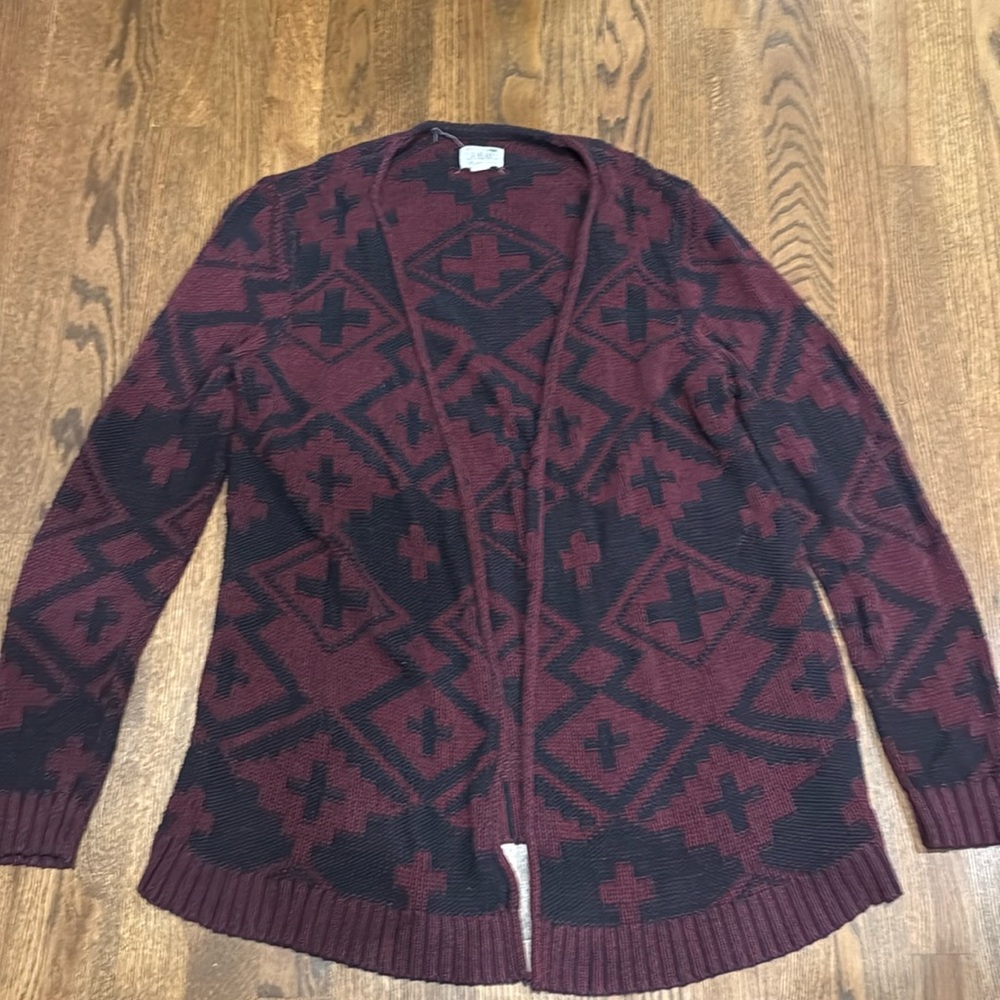 La hearts Cardigan 
Size XS/S